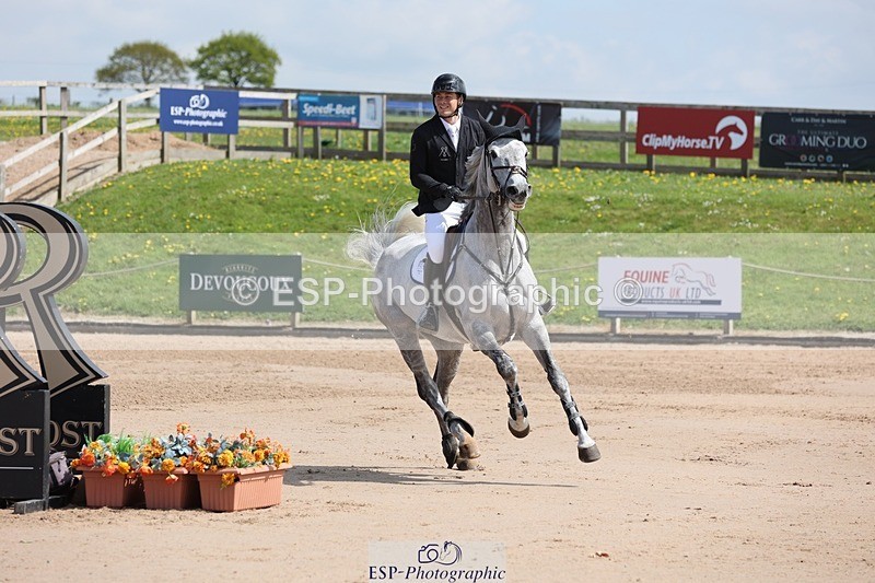 250427-123744-16678 - Cls 12 - 2 Star Big Tour L Ranking GP start to break