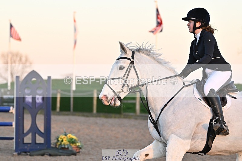 250401-193141-01037 - 100cm Cl;asses