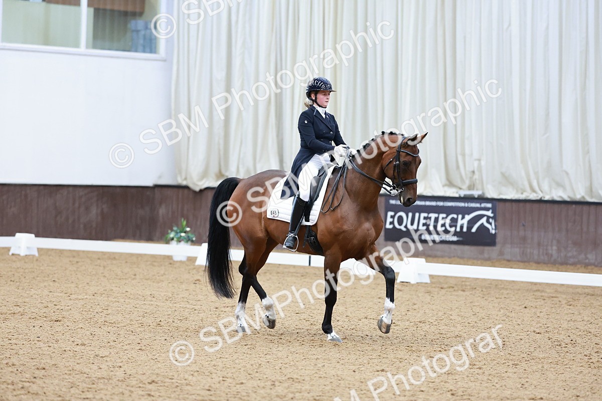 SBM_016139 - Class 5 - FEI INT II - 15.48-17.00
