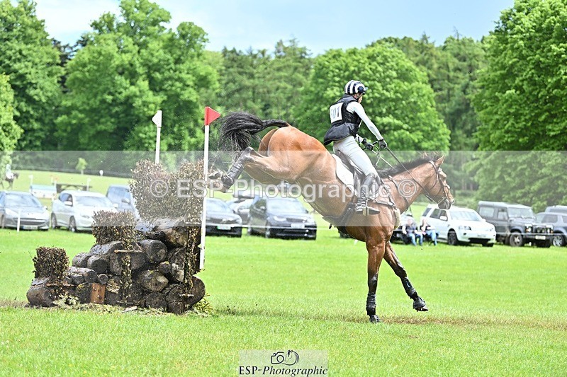 240526-141647-23874 - 501-BRUNO_FG-Edie_Campbell