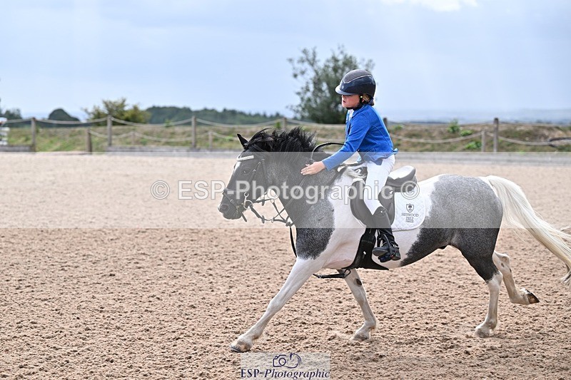 250826-154504-00184 - Clear Round and 60cm