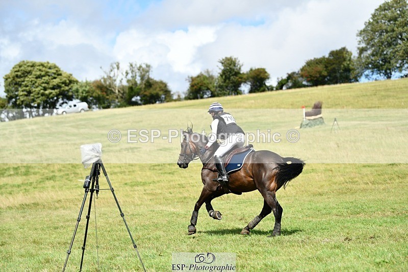 250831-142352-10403 - O-710-Selina.Hunter