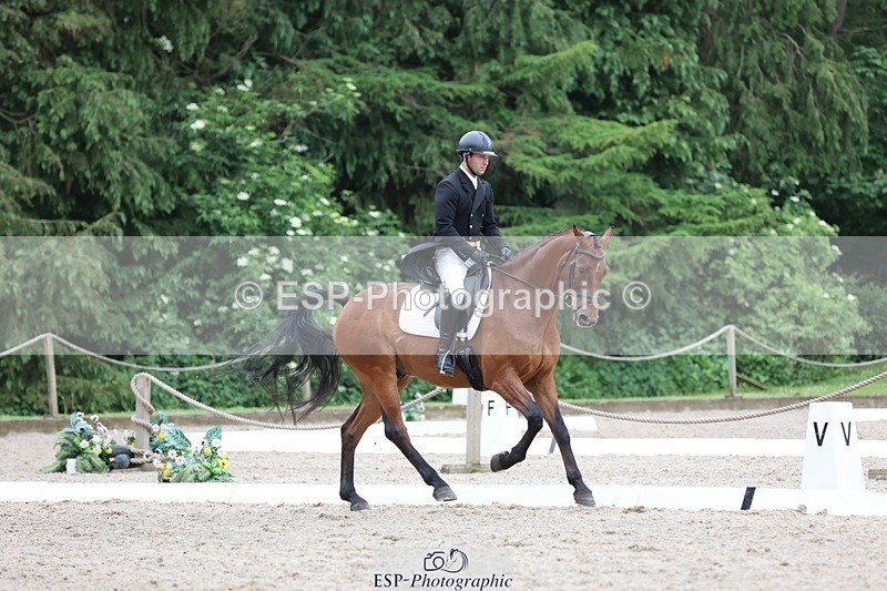 240523-173211-06158 - 324-COOMBELAND_SEMILLY-Rupert_Batting