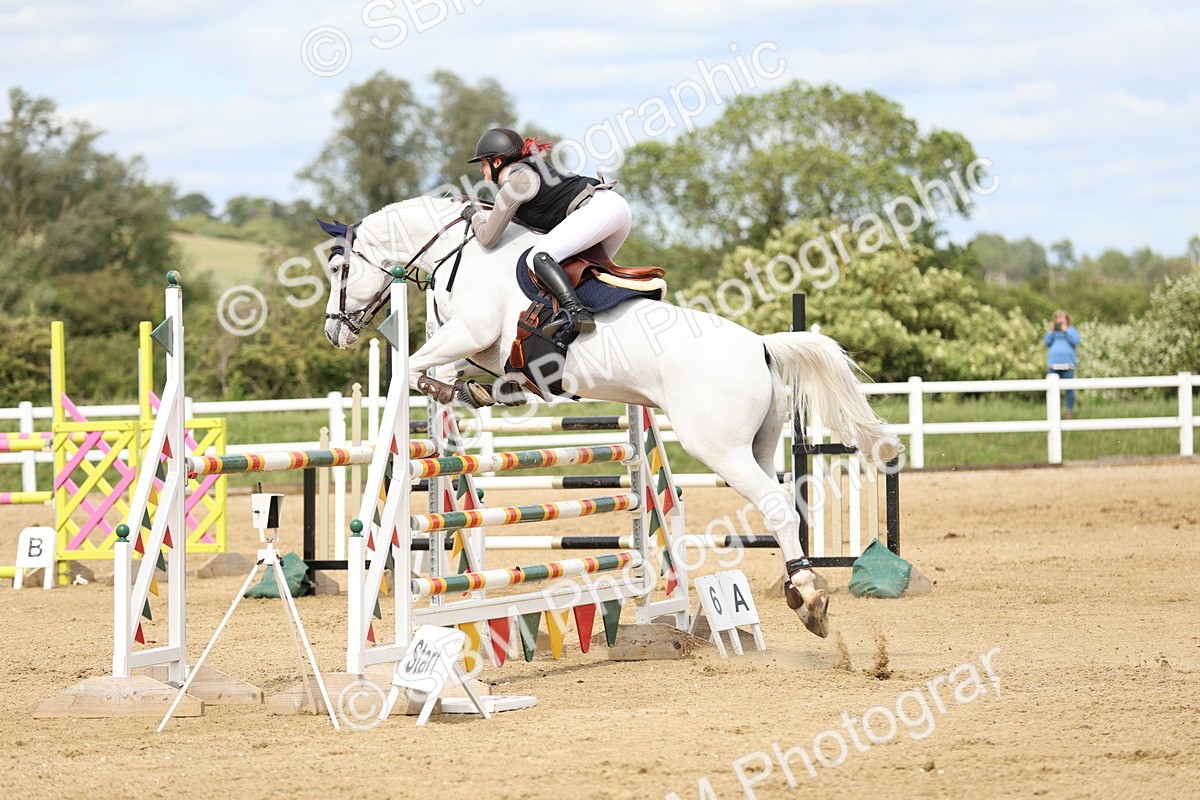 SBM_001422 - Class 5 - Senior Foxhunter - 1.20m