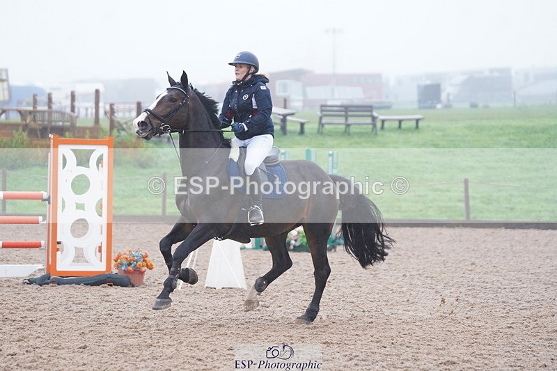 241006A-130850-06953 - Cls 20 Snr Newc & 1.10 Open