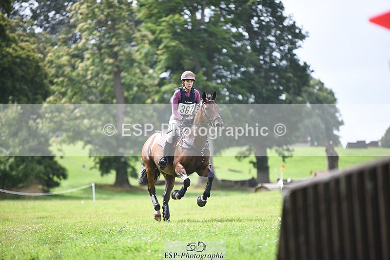 240804-120522-12622 - 367-Florrie_Ball-POLMARK_JAY_WALK