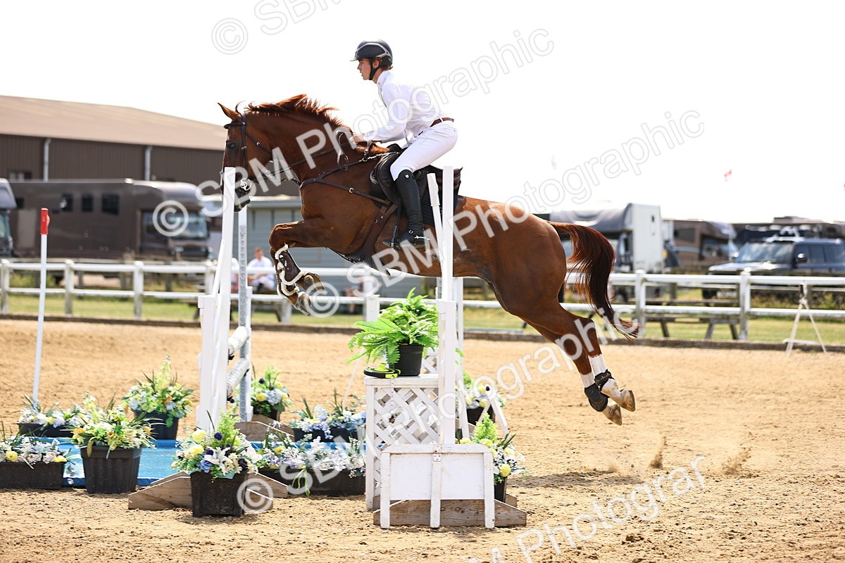 SBM_001205 - Class 16 - GFS Senior Newcomers 1.25m