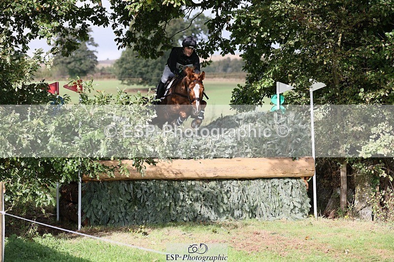 231020-120018-06855 - 059-MINNIE.MANOEUVREZ-Mark.Ford-XC