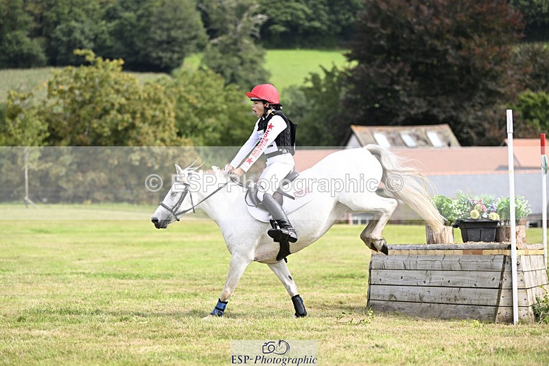 240825X-105209-31457 - 70cm XC 10.00 to 11.00