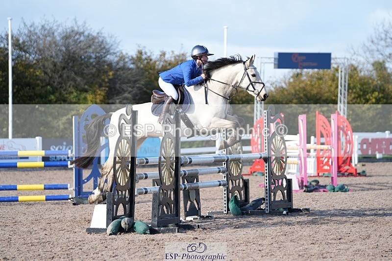 251025-133552-00562 - Cls 10 Pony Newcomers and 1m