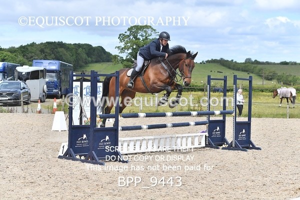 BPP_9443 - CLASS 4 Senior Discovery/ 1m Open