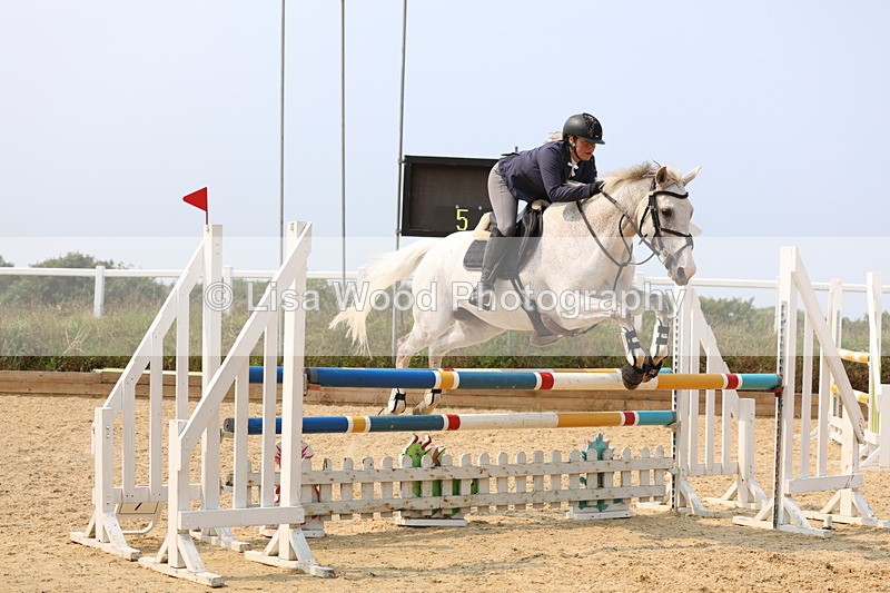 3E7A2244 - Class 7: Senior 1.05m