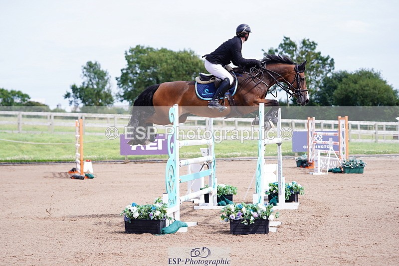 240803A-151126-08819 - Cls 32 National 1.30m Open