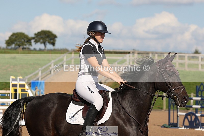 230915A-160217-03017 - Cls 6 Snr 1.05m Derby