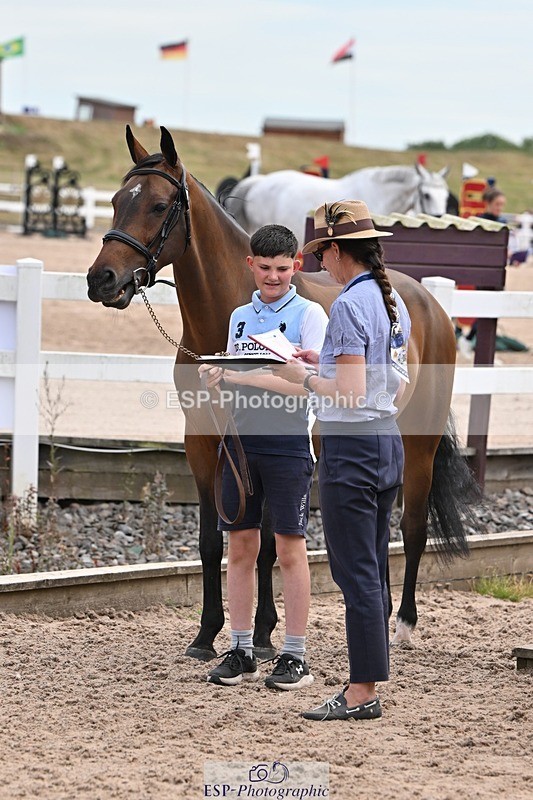 250716-142838-01106 - Trot Up 1.30 to 2.30