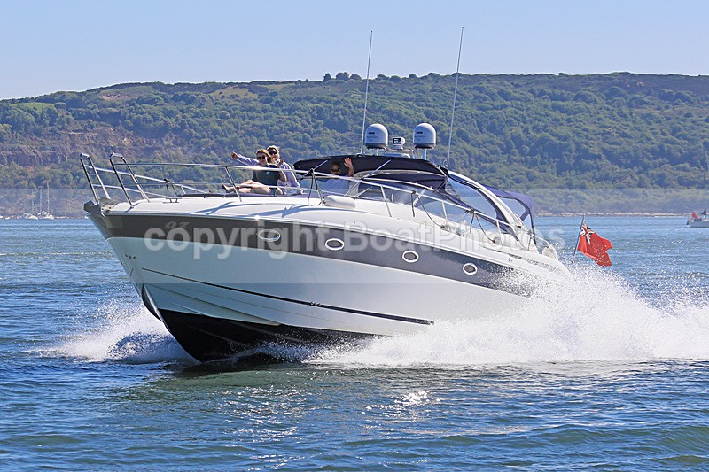 180527 OZ - BAVARIA 42 1Y3A2502 - Motorboats - Open