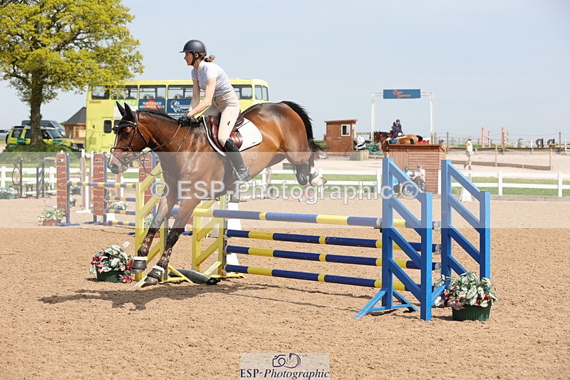 240510A-143714-07743 - Cls 17 1.05m National Am Quali