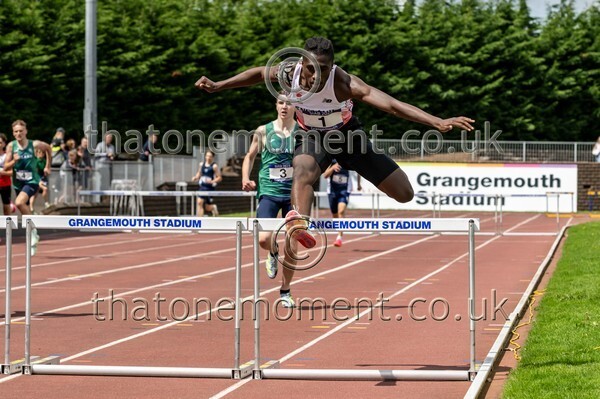 SIAB23-913688 - Track Male Set One