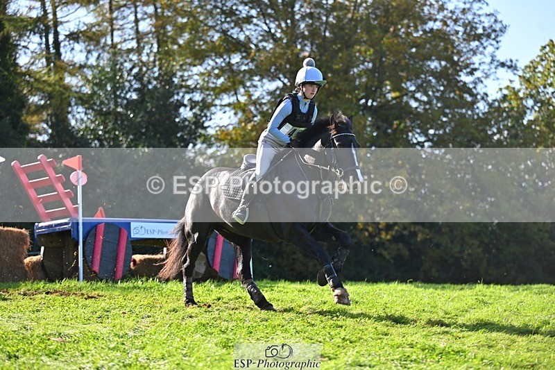 241026-130137-13458 - 452-Eleanor.Blewitt-CARRY.ON.PRINCESS