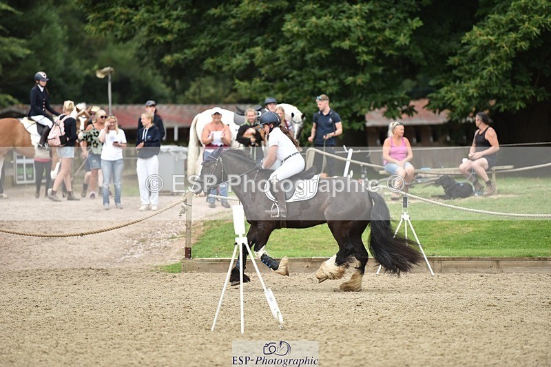 240802-101934-00799 - 70cm Round 1