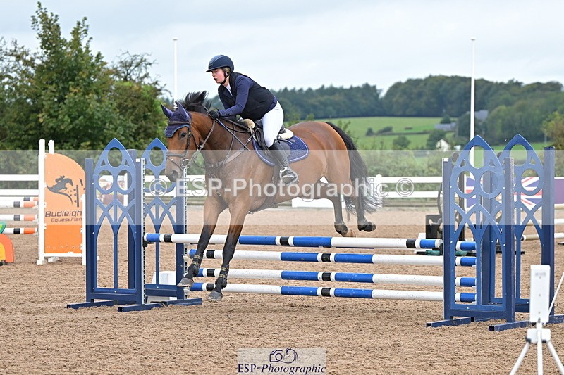 240925A-105056-00135 - Cls 1 British Novice and 90cm Open