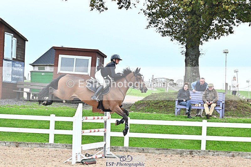 261028-142104-00942 - Foxhunter and 1.20m