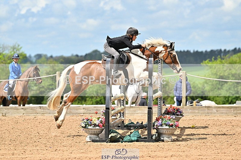 240504A-115110-01327 - Cls 3 Pony Discovery & 90cm Open