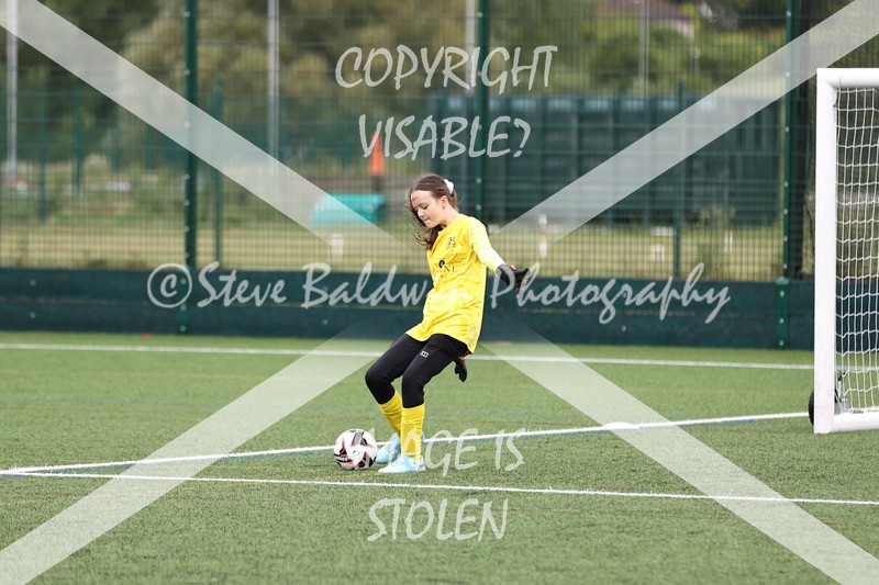 1DX31947 - Sat 6th U12 Girls