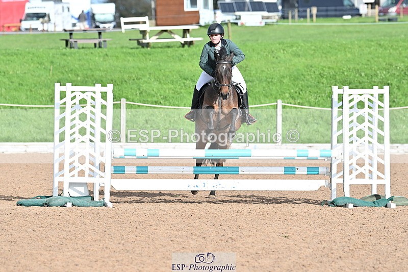 231029A-111252-02921 - 80cm Club and Schools