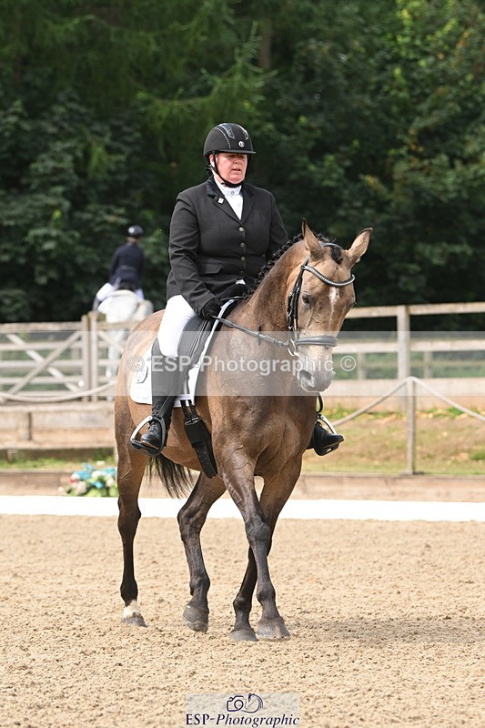 250719A-104532-04015 - 127-Jocelyn.Gilmore-Spring.Lily