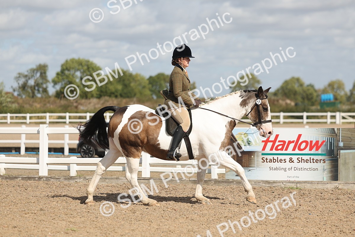 SBM_23237 - Class 807 - young Rider 11 to 16 Years