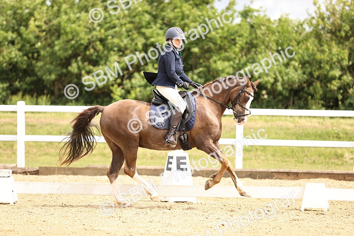 SBM_001912 - Class 2 - Novice 4 - 10.36-11.39