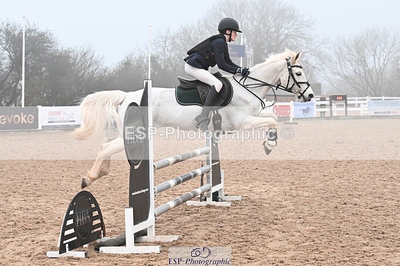 260308-142303-03202 - Cls 15 British Novice and 80cm