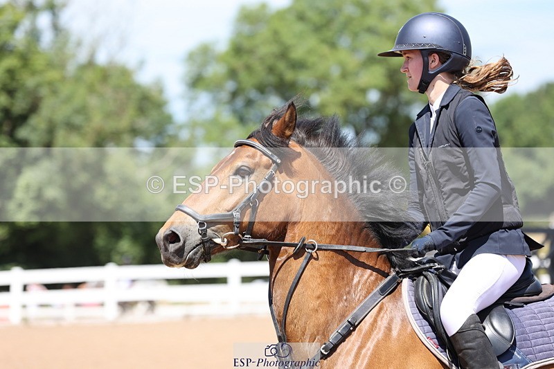 240629A-140154-06657 - Cls 19 Foxhunter and 1.10m Open