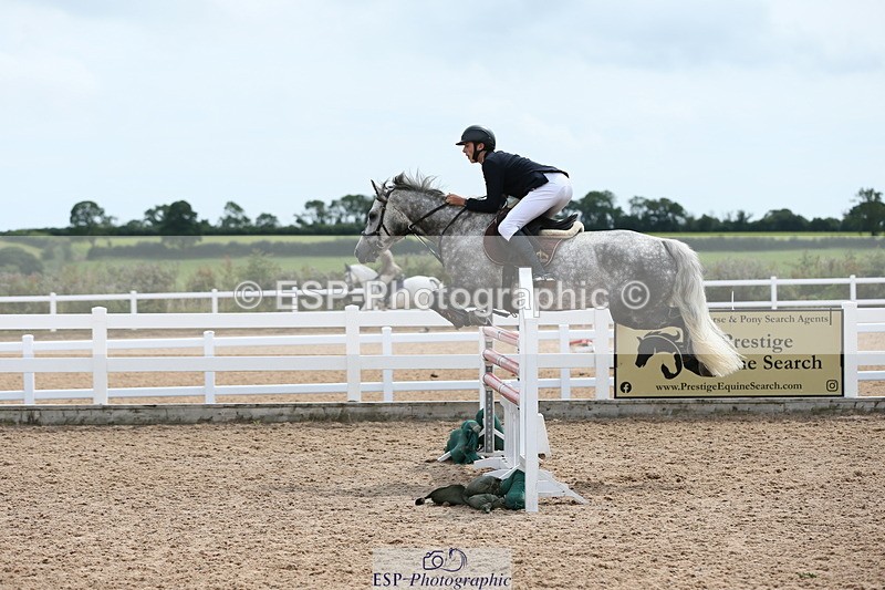 230716A-150324-04167 - Class 25a Pony Fox & 1.10 Open