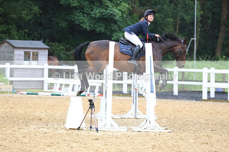 3E7A5410 - Class 4: Senior British Novice/90cm open