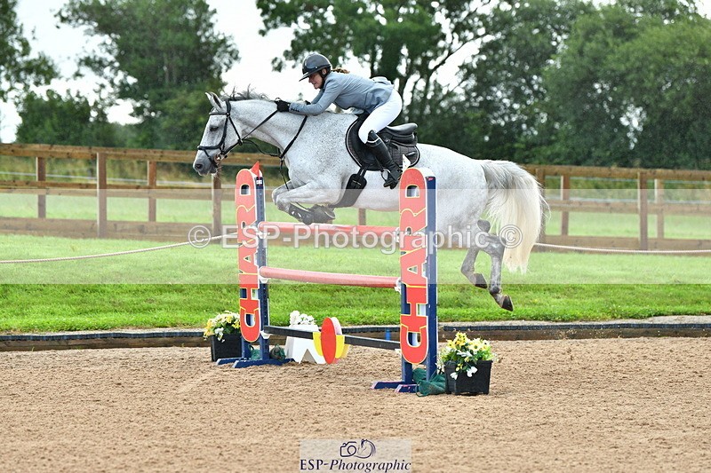 230723A-093651-10599 - Cls 4, 2 Star Small 1.30m