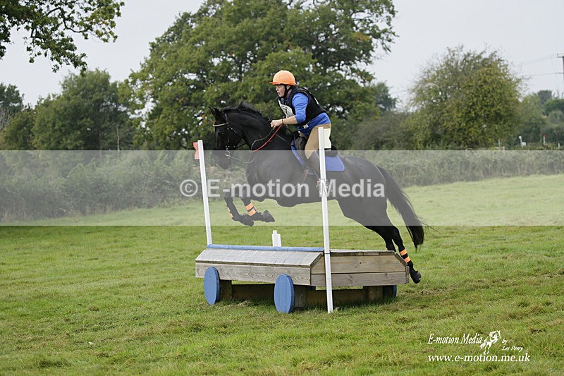  WWHT 171021 0885 - Open Novice (0.80m)  17/10/21