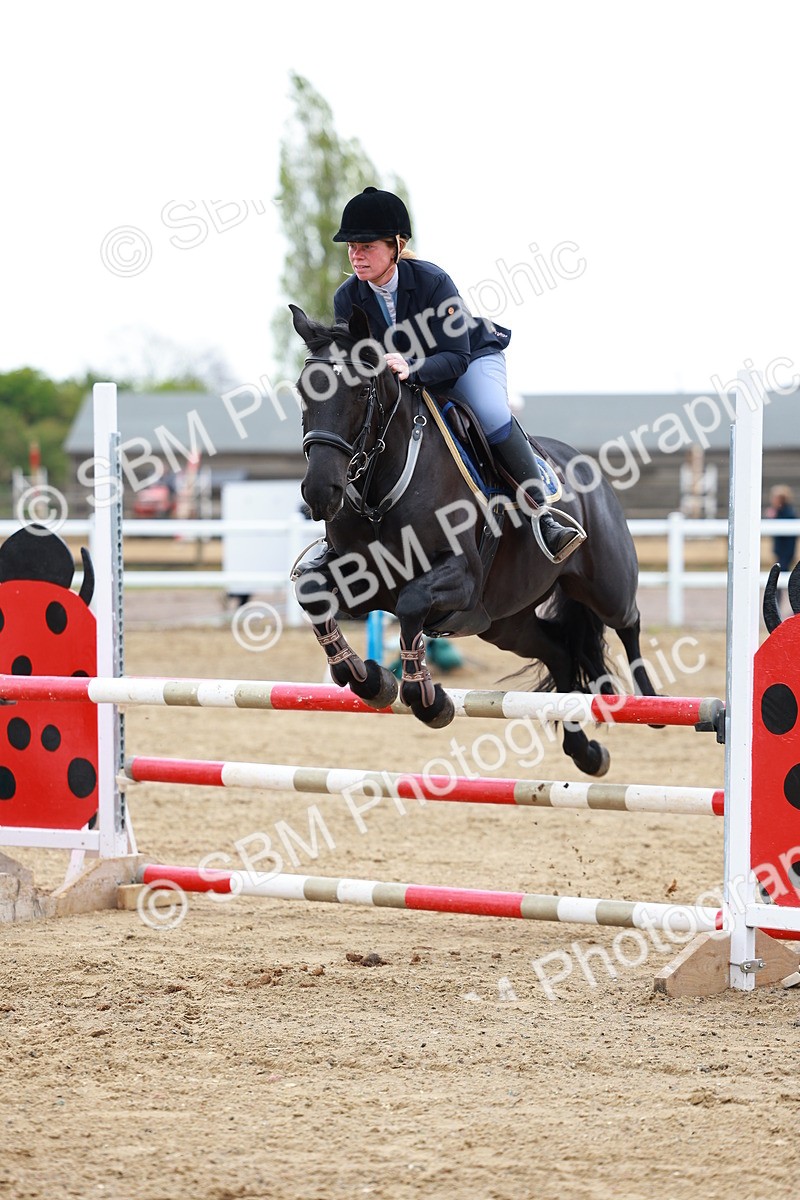 SBM_002013 - class 8 - Senior British Novice - 90cm
