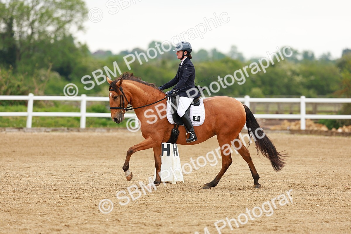 SBM_005323 - Class 16 - Novice 6
