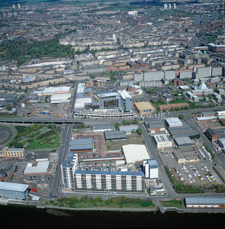 A00535D Lancefield Quay Glasgow in 2004 - Settlements, infrastructure and attractions
