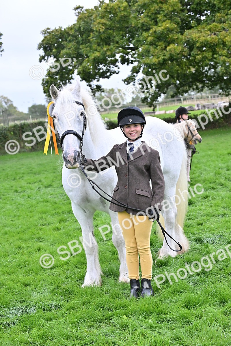 SBM_68666 - S42 - Junior Handler 9-12 Years