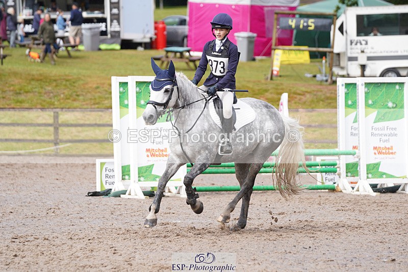 240824X-104428-23020 - 70cm Round 1 9.30 to 11.10