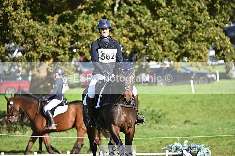 251024A-112522-09654 - G-562-Phoebe.Lagor