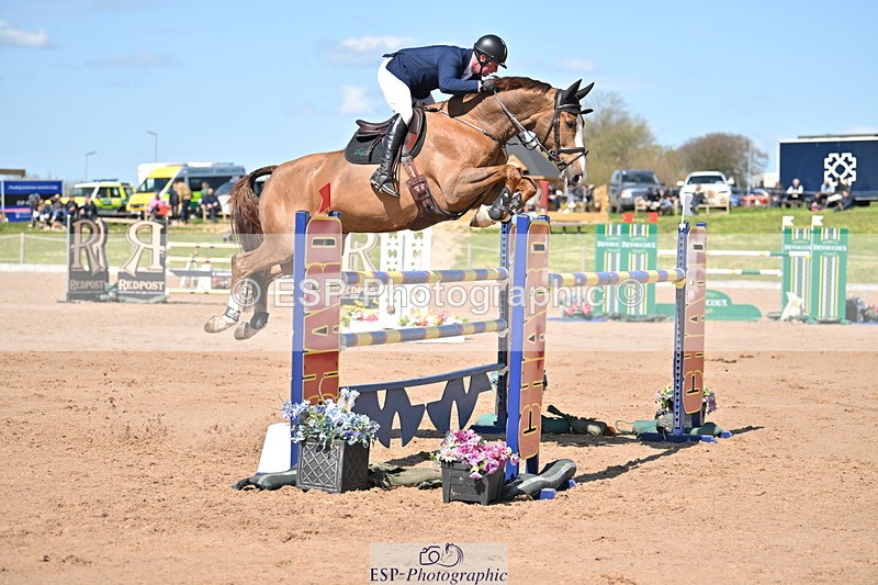 240420A-141423-11663 - Cls 7, 2 Star Medium Tour 1.35m