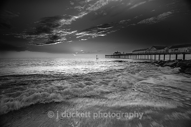  - Peer into the Darkness (coast)