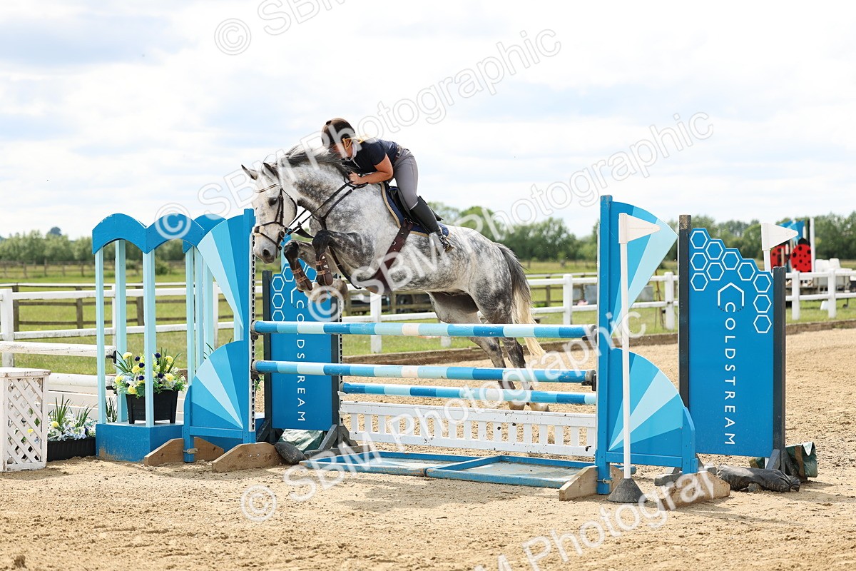 SBM_005995 - Class 19 - Senior Newcomers - 1.10m