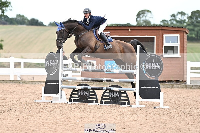 250820B-124717-00605 - Cls 4 Newcomers and 1.10m Open