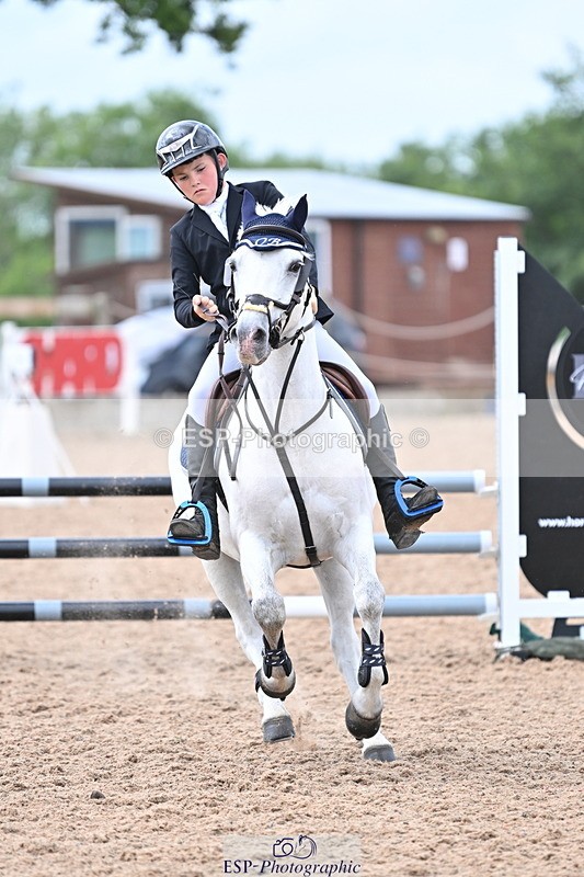 240628A-160241-01336 - Cls 5 Stepping Stones 128cm + 138cm