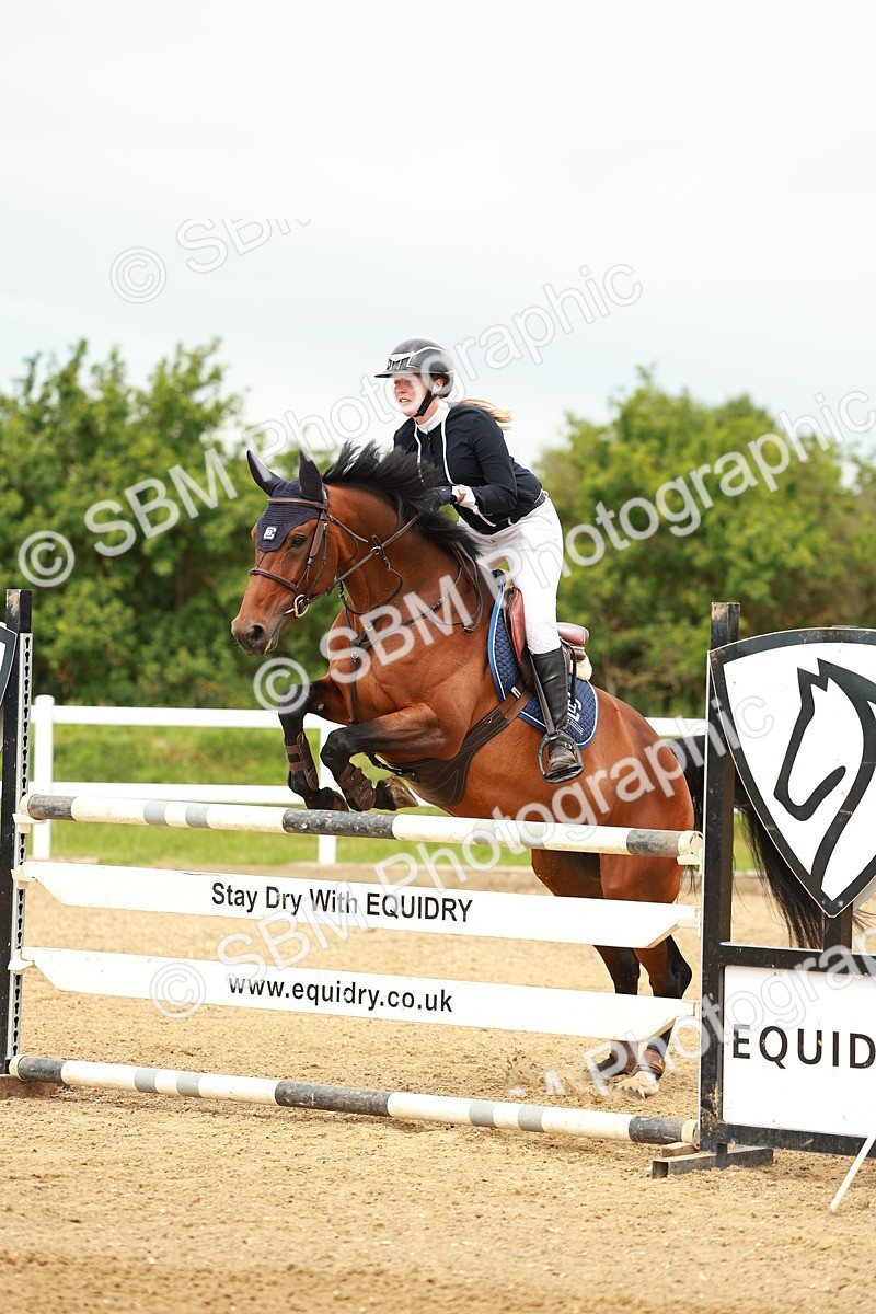 SBM_002117 - Class 4 - Senior Newcomers - 1.10m